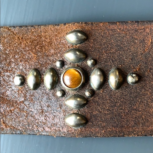 Leather and Stone Strap Bracelet - Picture 2 of 5